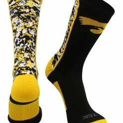 TCK All Schools Iowa Hawkeyes Socks Digital Camo Crew