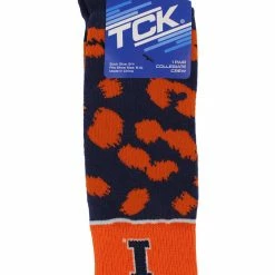 New ๐ TCK All Schools Illinois Fighting Illini ๐งฆ Socks ๐ฉ Womens Savage Crew ๐งฆ Socks ๐ฏ 8 TCK All Schools Illinois Fighting Illini Socks Womens Savage Crew Socks