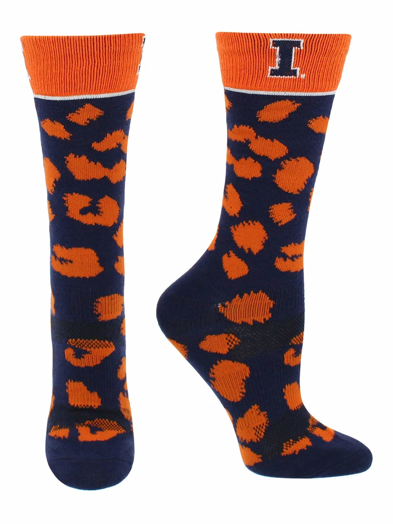 New ๐ TCK All Schools Illinois Fighting Illini ๐งฆ Socks ๐ฉ Womens Savage Crew ๐งฆ Socks ๐ฏ 2 TCK All Schools Illinois Fighting Illini Socks Womens Savage Crew Socks